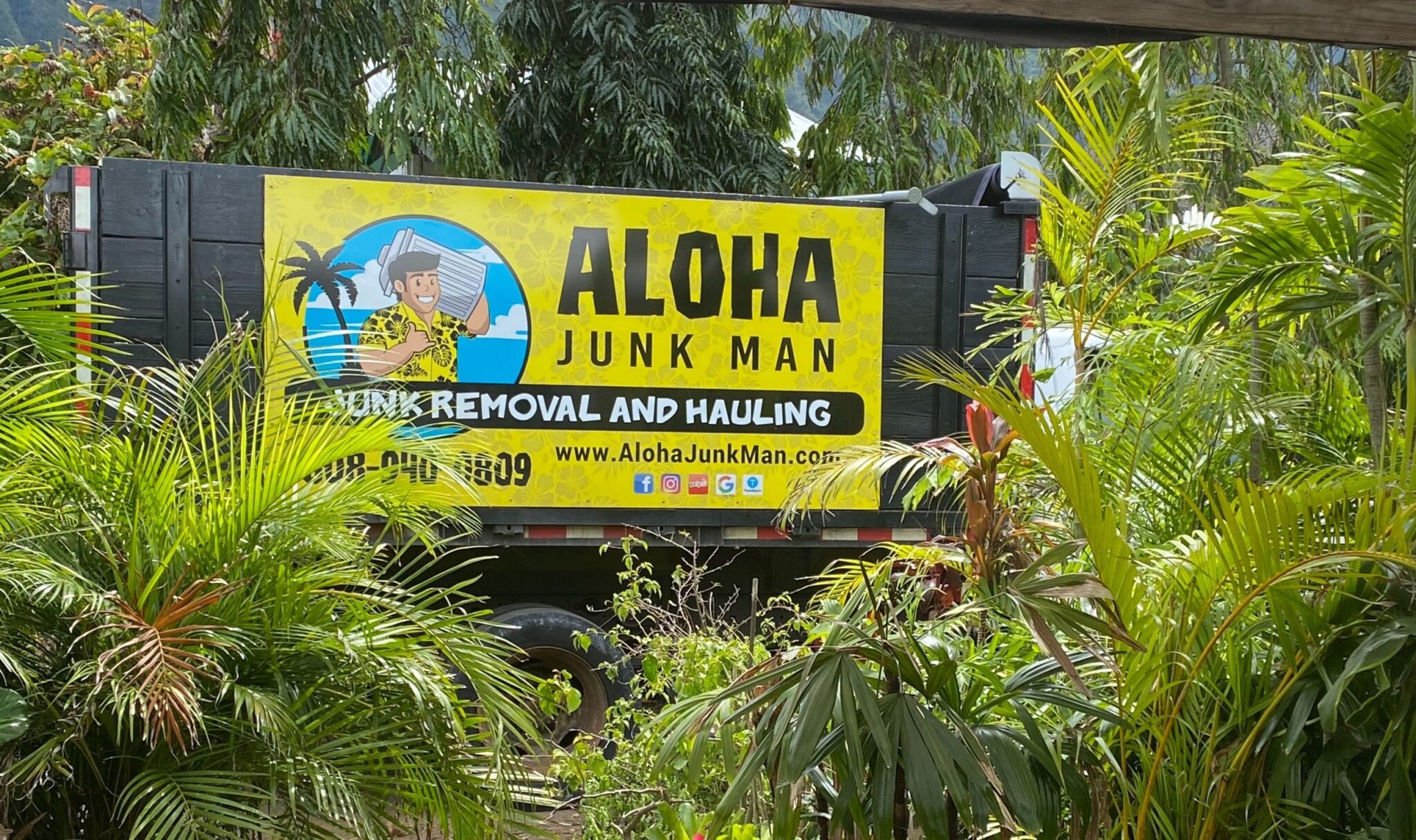 Aloha Junk Man Truck
