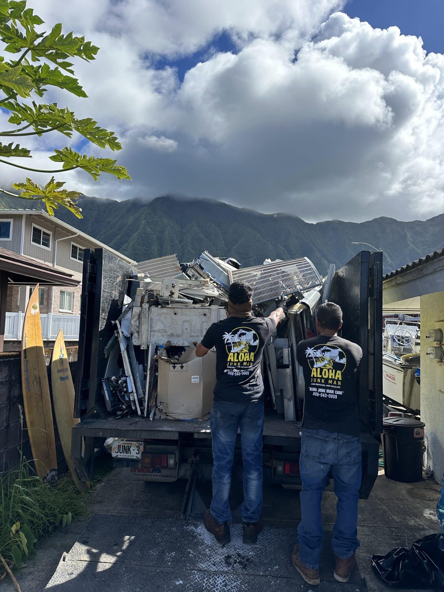 Stop Illegal Dumping in Hawaii By Aloha Jank Man.